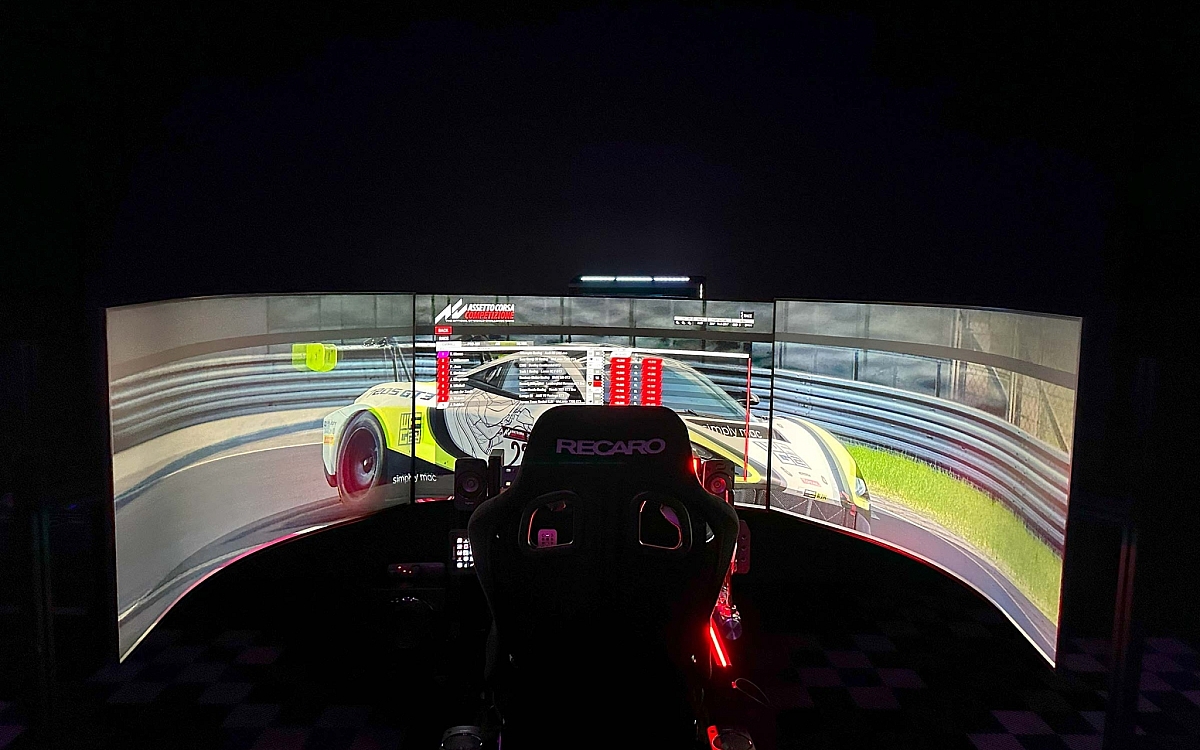 Game sim racing podium 1 miestro 4