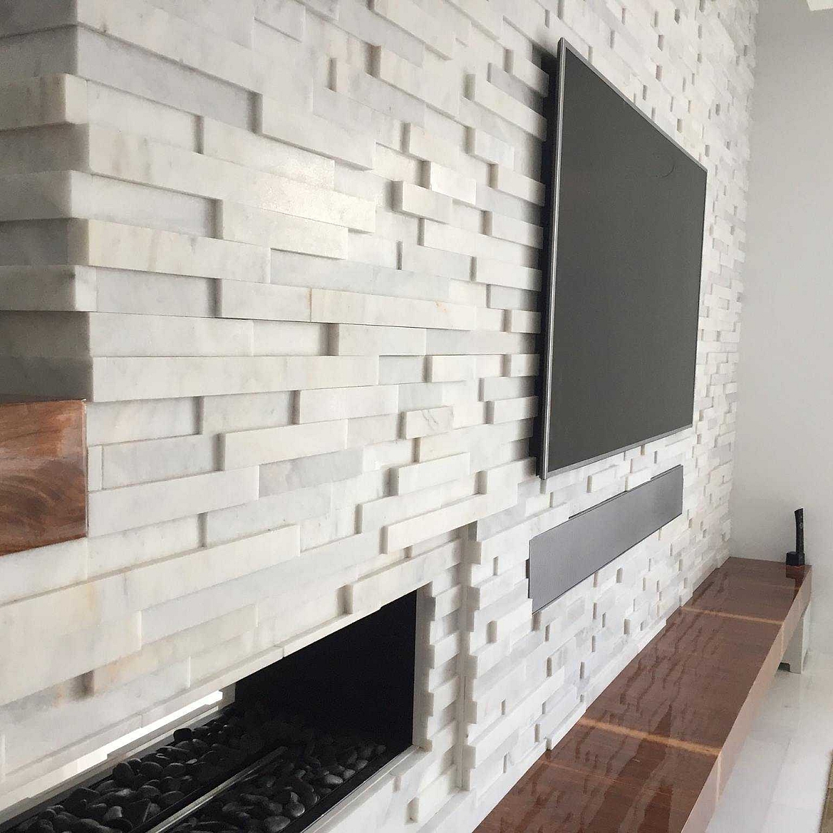 Jamesloudspeaker stonework tv 1