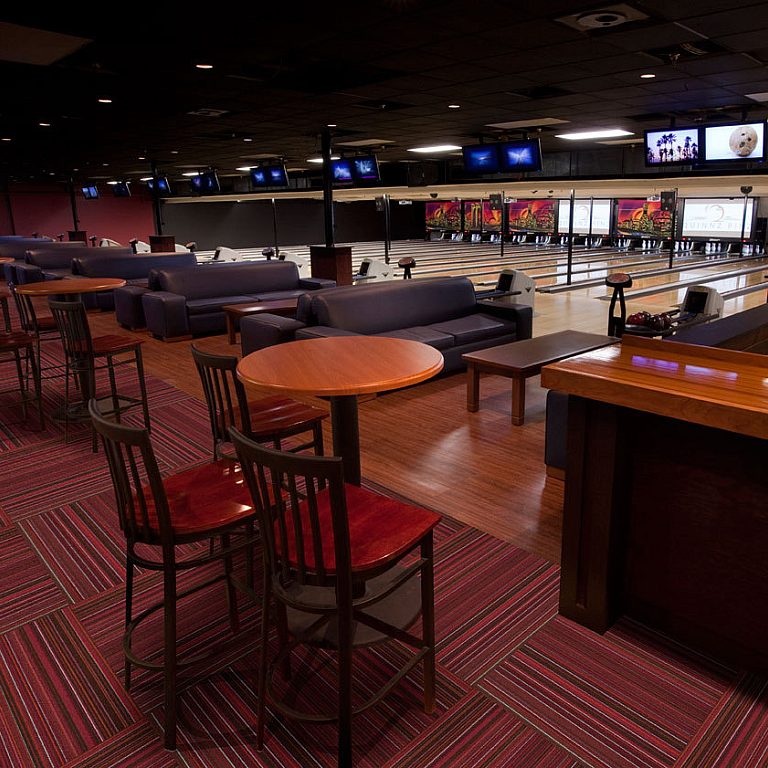 Parallel Rs4 entertainment bowling alley